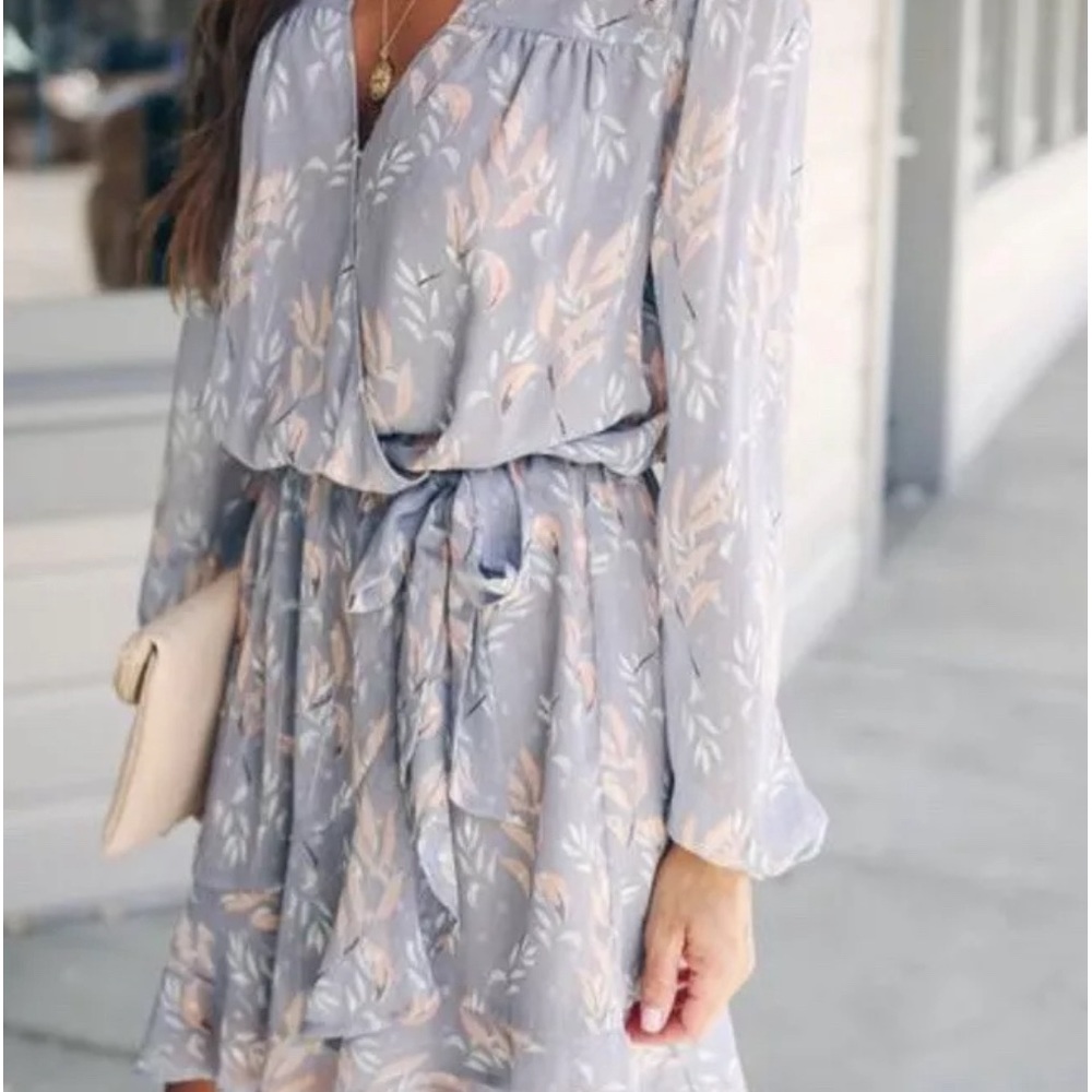 Vici wrap dress with elastic waist band. Long sleeve. Size large.